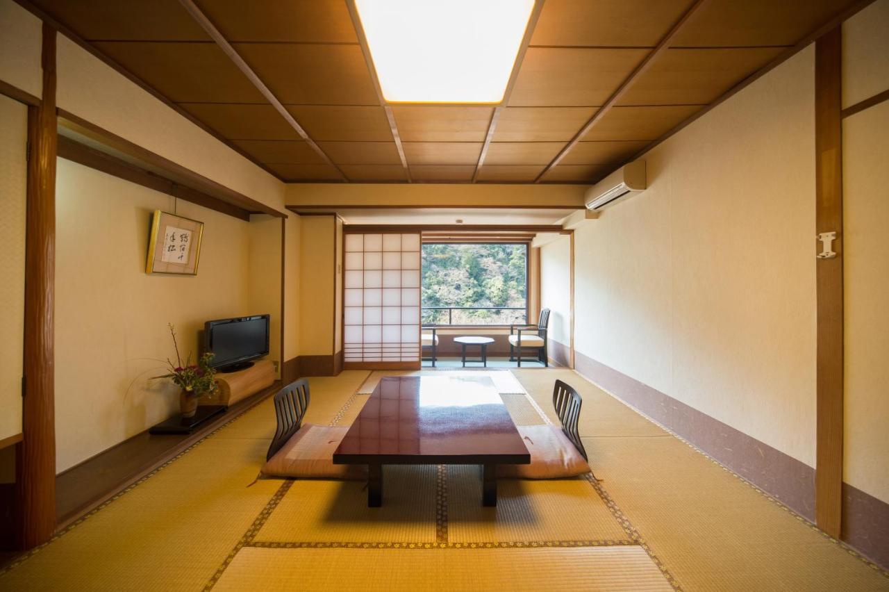 Momijiya Honkan Takaosansou Киото Екстериор снимка